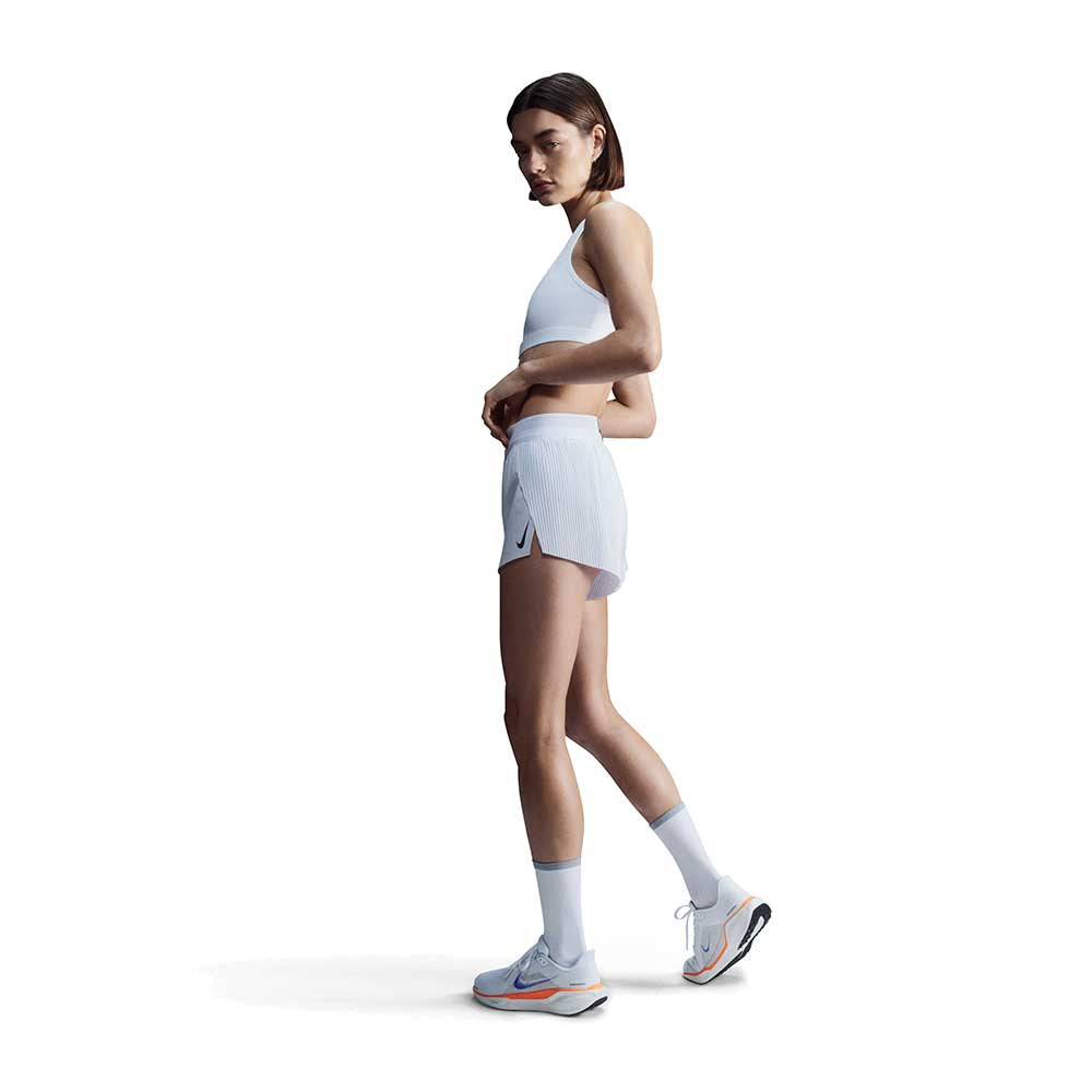 Women's Nike Swoosh Medium Support Bra - White