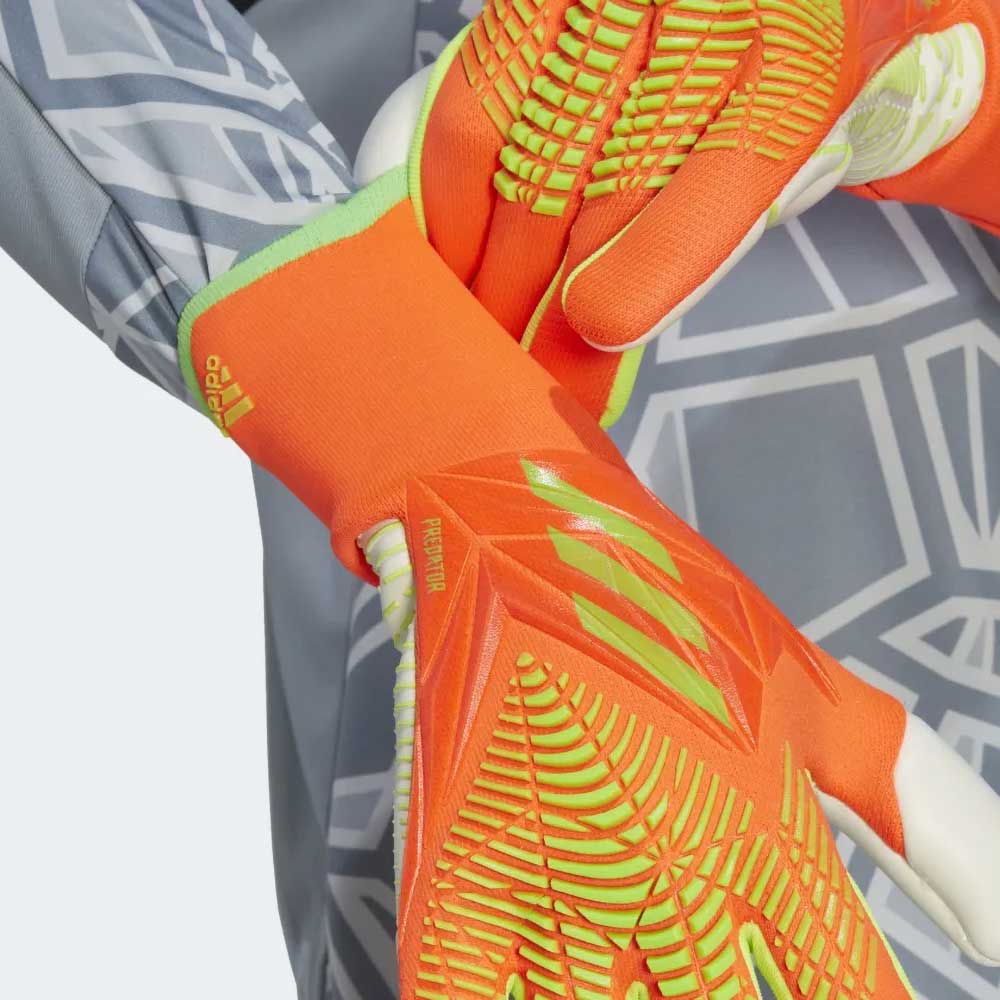 Predator Edge Pro Gloves - Solar Red/Team Solar Green
