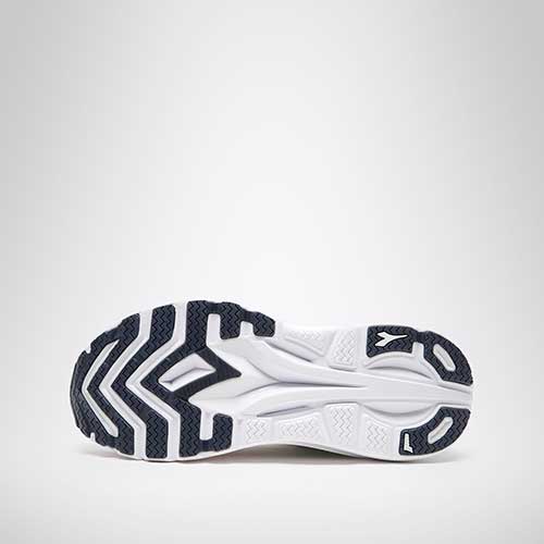 Women's Equipe Atomo Running Shoe- White/Gold - Regular (B)