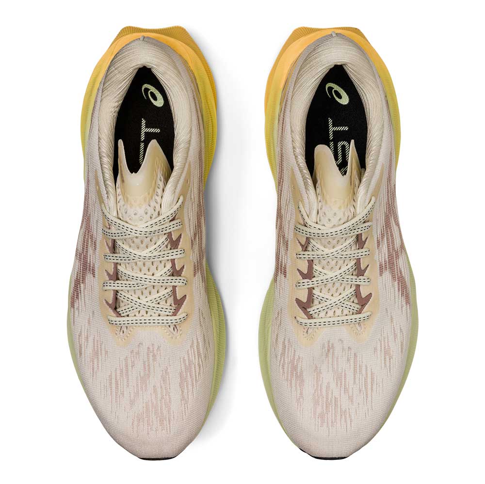 Men's Novablast 3 Running Shoe - Cream/Fawn - Regular (D)