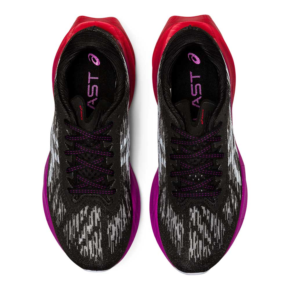 Women's Novablast 3 Running Shoe - Black/Soft Sky - Regular