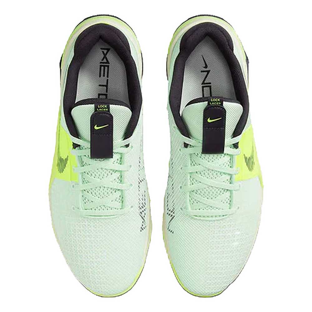 Men's Metcon 8 Training Shoe - Mint Foam/Cave Purple/Volt