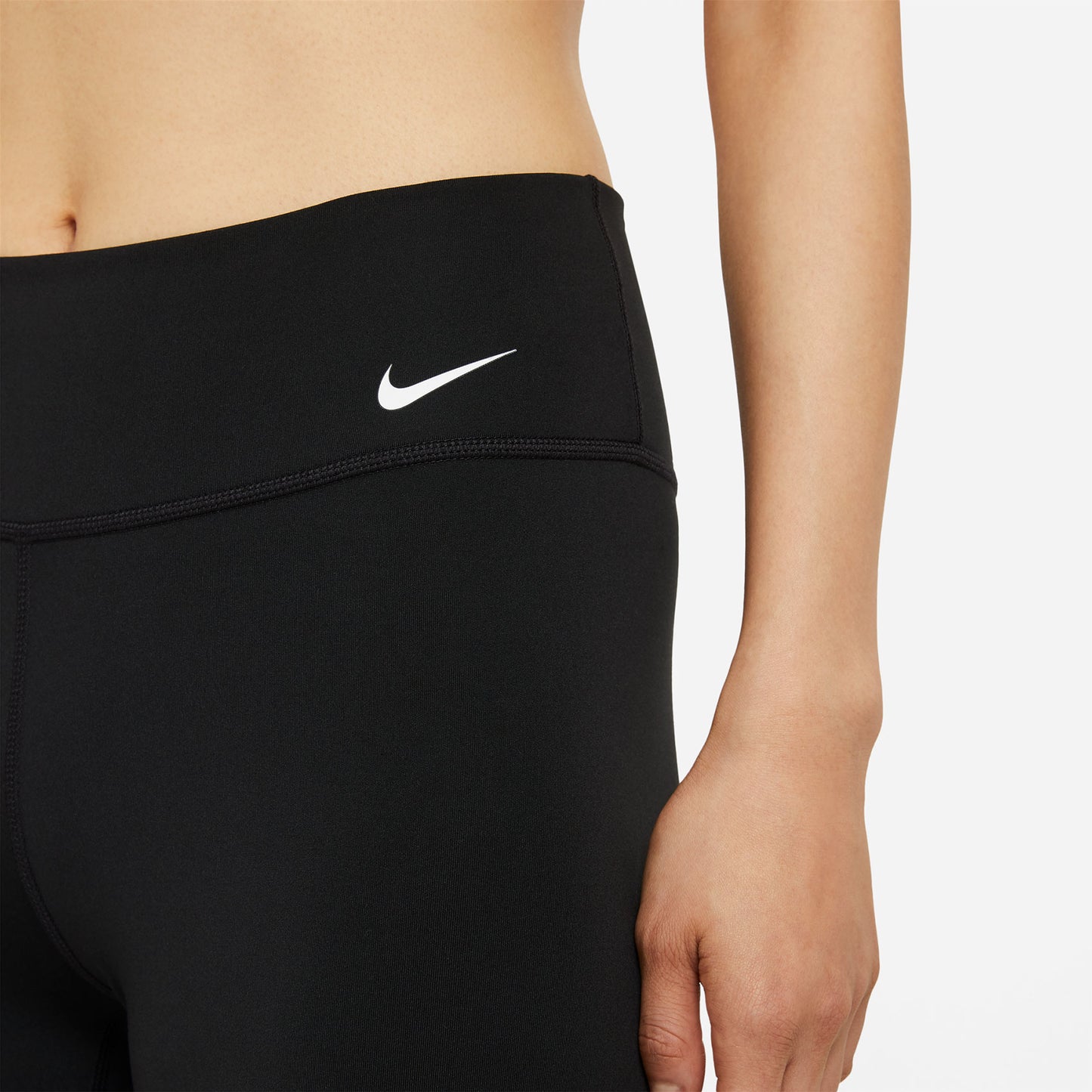 Women's Nike One Mid-Rise 7 Short - Black/White – Gazelle Sports