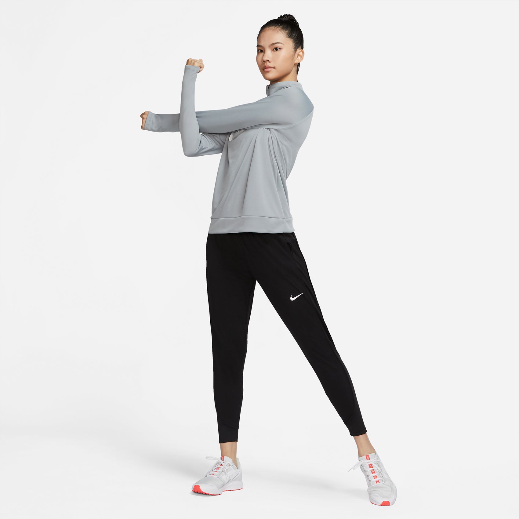 Women's Nike Therma-FIT Essential Running Pants - Black/Black/Reflecti –  Gazelle Sports