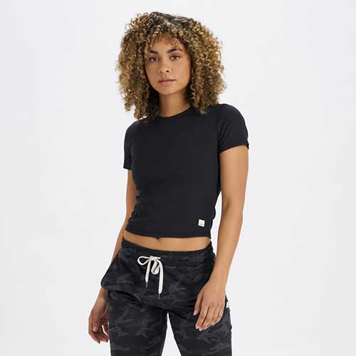 Women's Pose Fitted Tee - Black