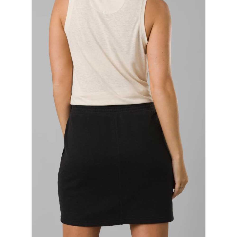 Women's Cozy Up Sport Skirt - Black – Gazelle Sports