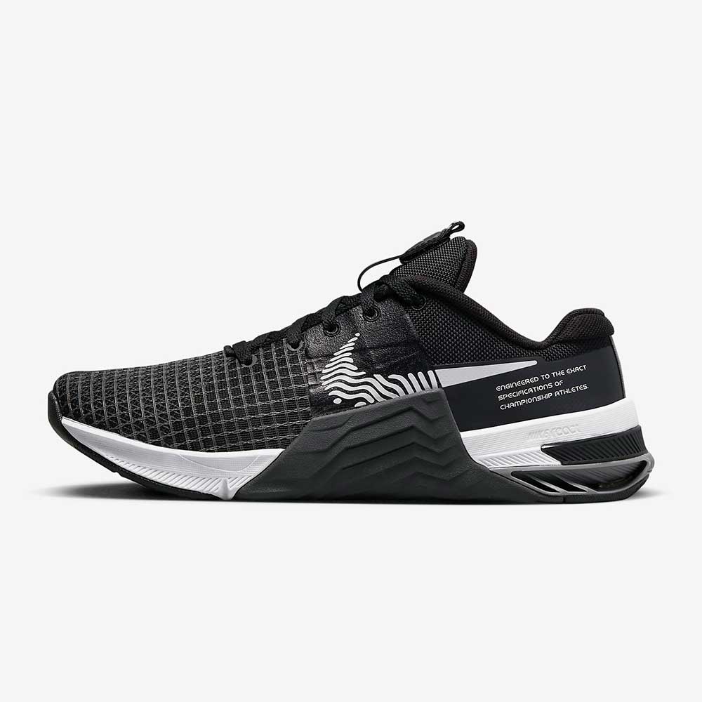 Women's Metcon 8 Training Shoe - Black/White- Regular (B)